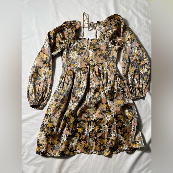 NWT Altar’D State Black Yellow Shiny Floral Baby Doll Dress Womens size XS - Picture 4 of 8